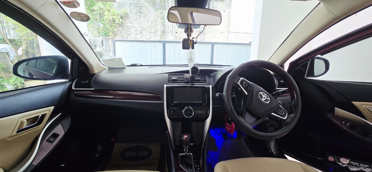 Toyota Premio FEX 2017