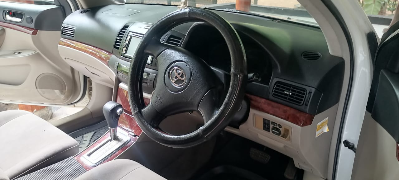 Toyota Premio 240 2004