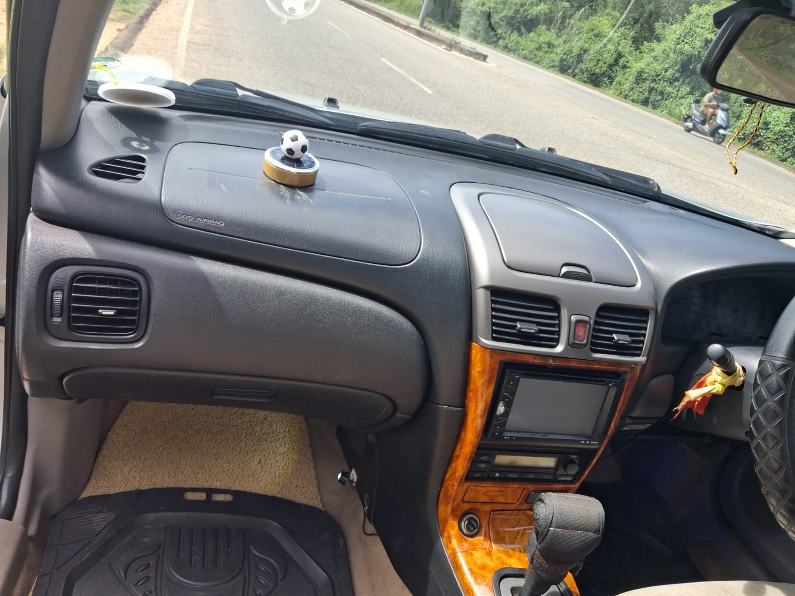 Nissan Sunny N16 2000