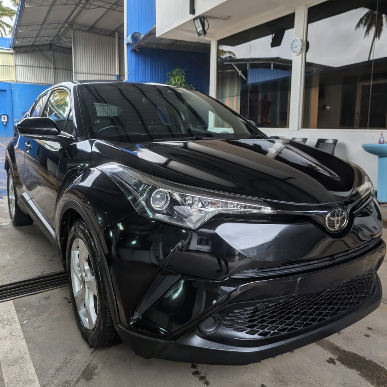 Toyota CHR NGX 50 2016