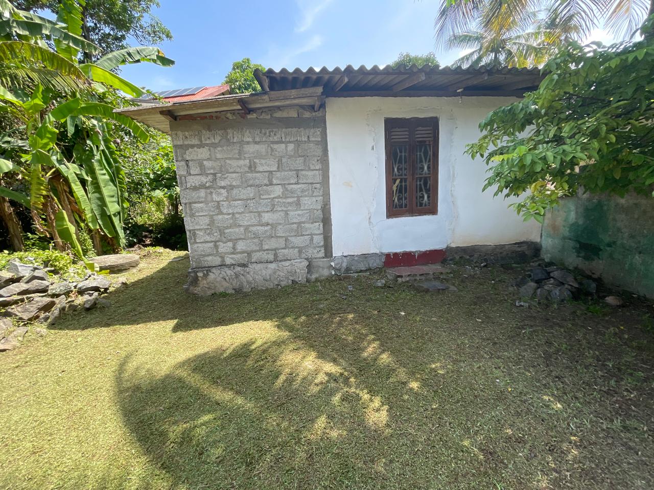 පානදුර නගරයෙන් වටිනා ඉඩමක් විකිනිමට ඇත