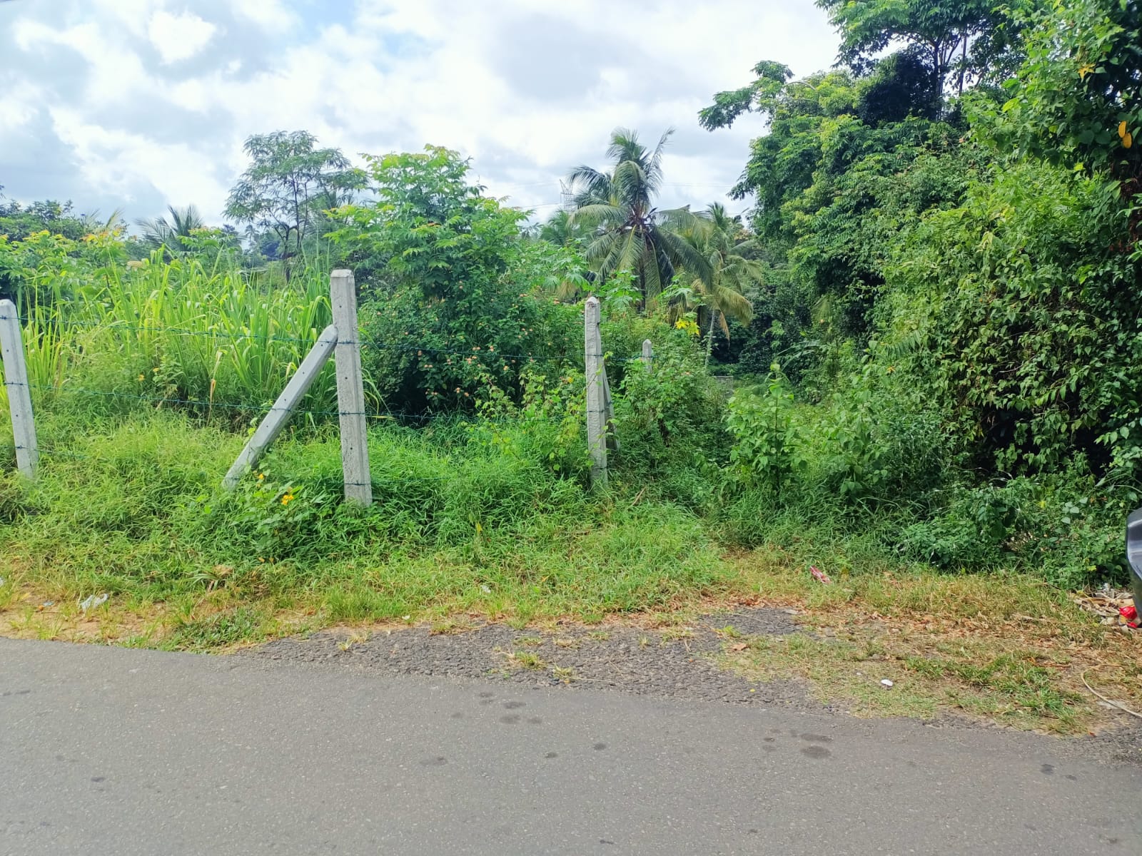 10P Land for sale in Vihara mawatha, Malabe, Kaduwela