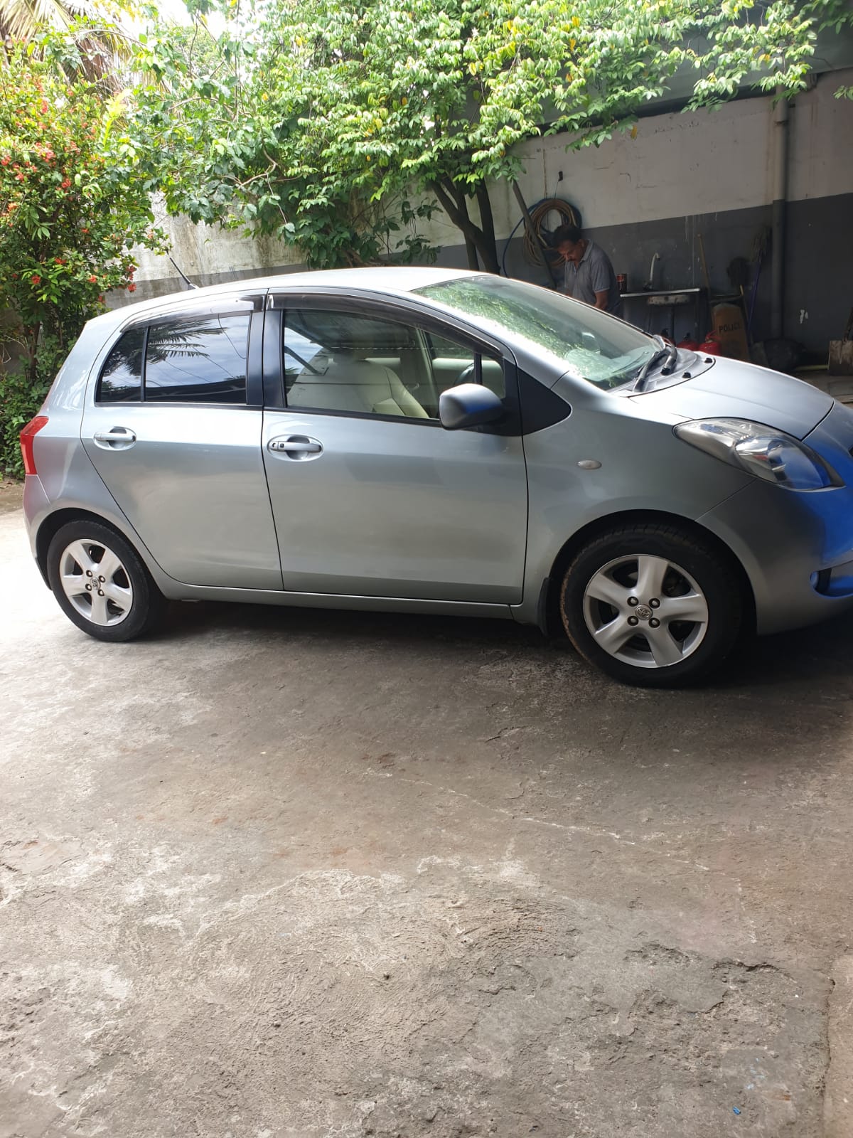 Toyota Vitz 2007