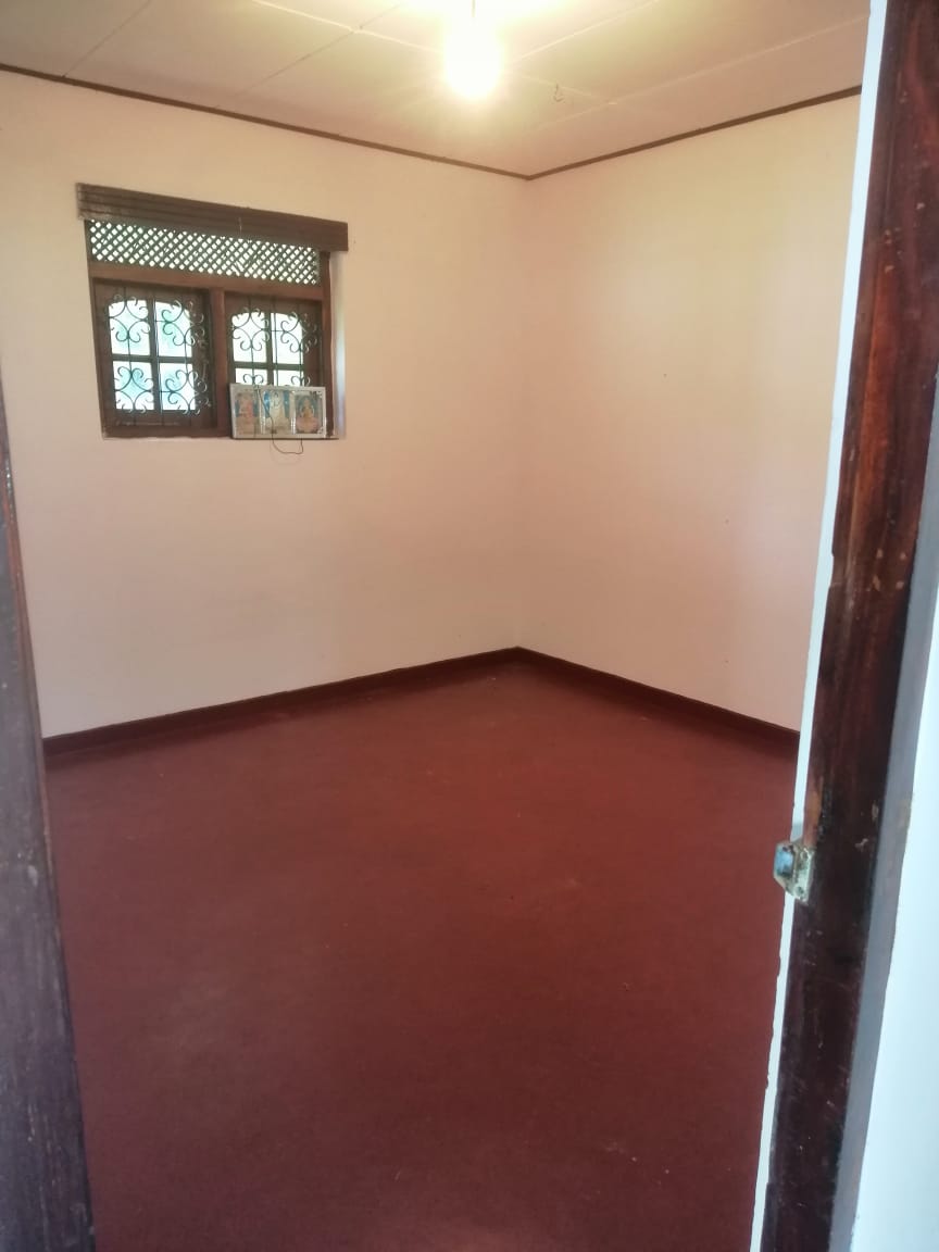 නිවසක් කුලියට – අලුත්ගම