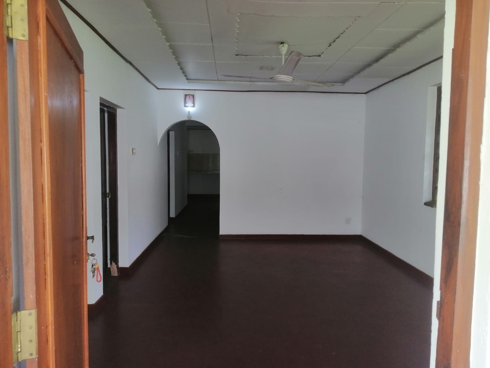 නිවසක් කුලියට – අලුත්ගම