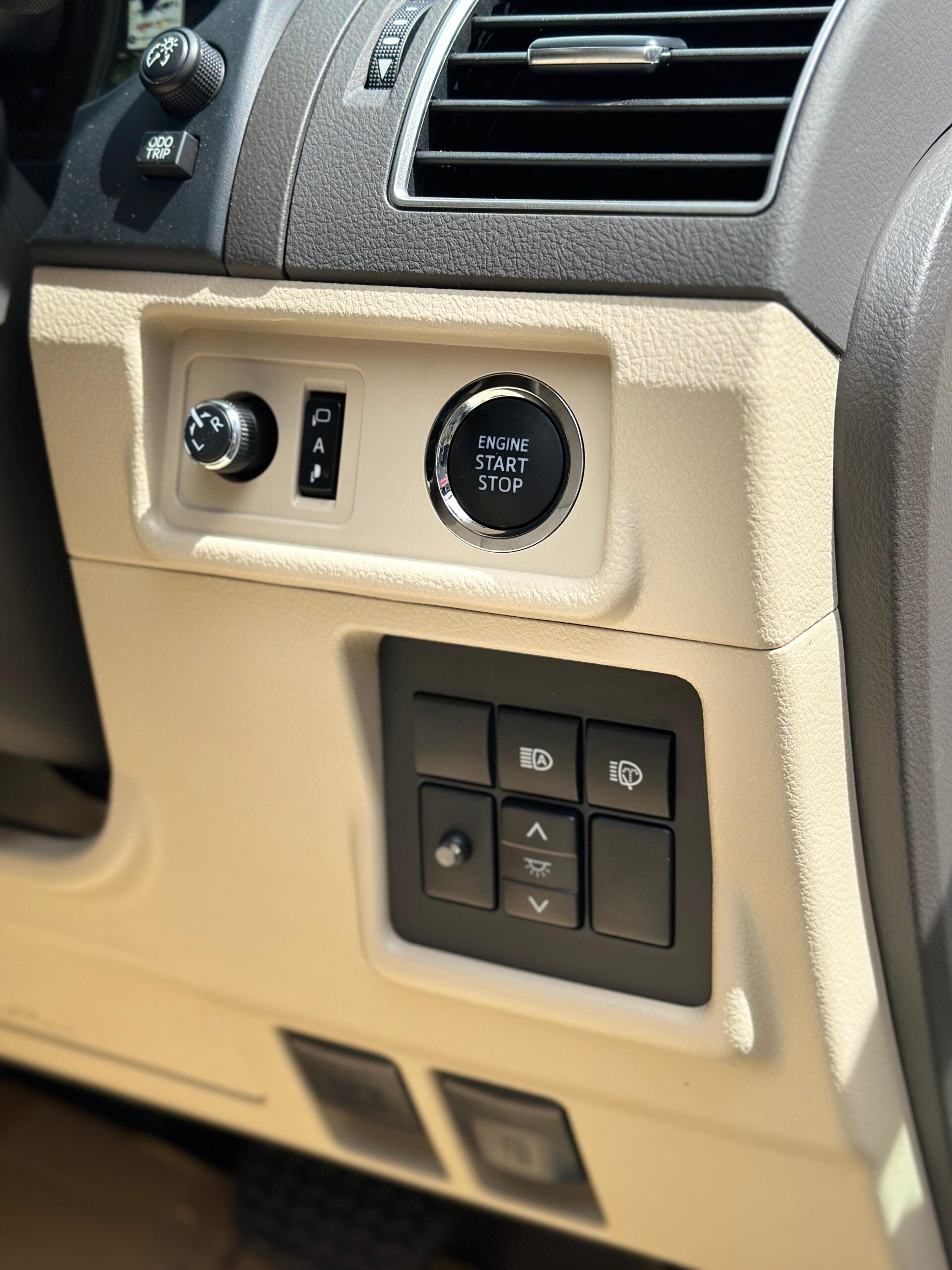 Toyota Land Cruiser Prado TRJ150 TX L 2022