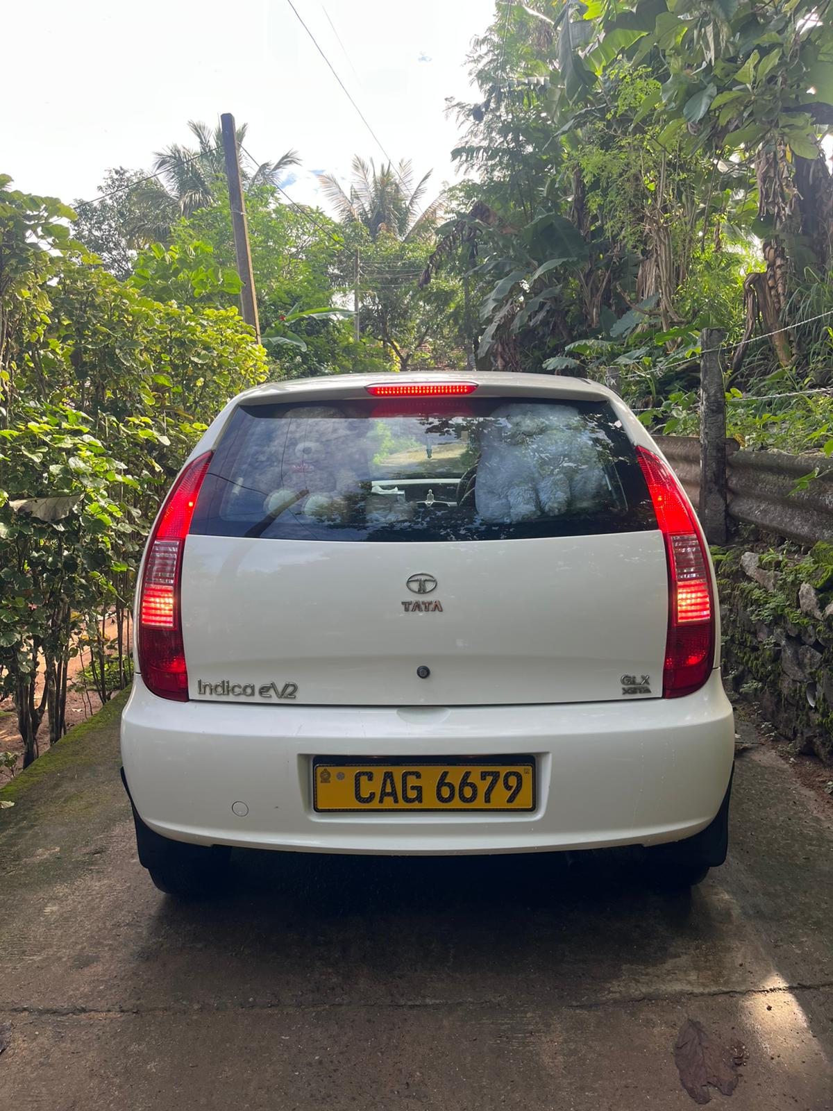 Tata Indica 2015
