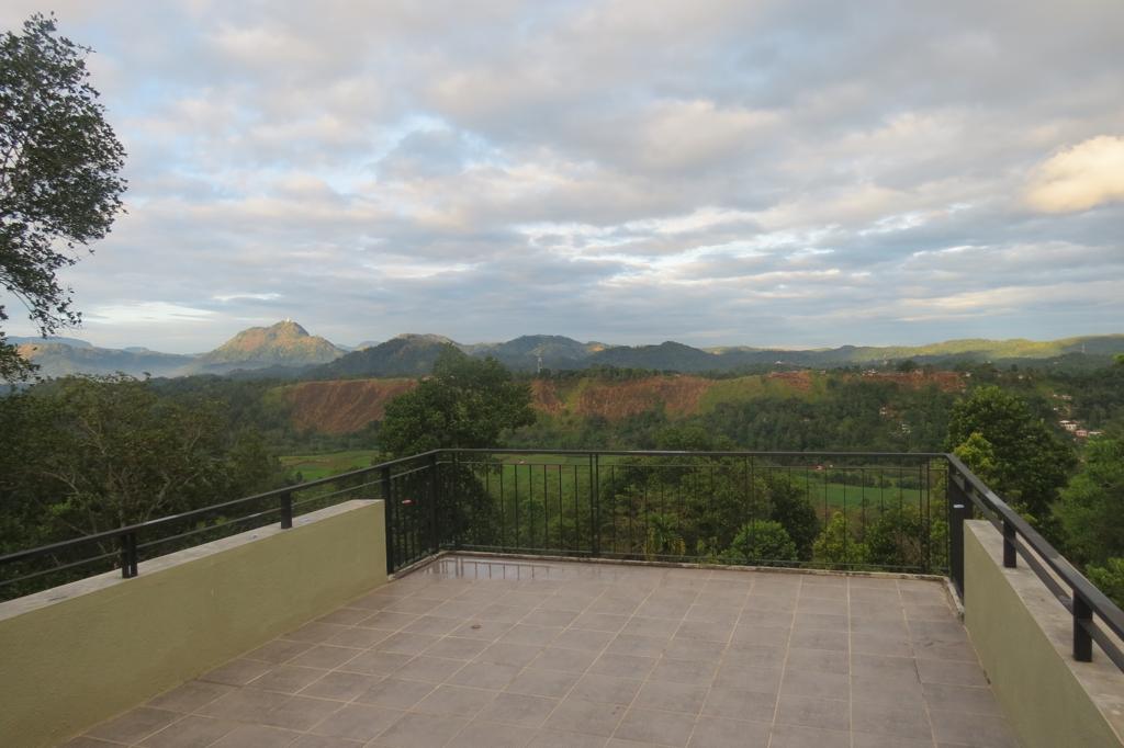 Modern House for Sale with Scenic View Peradeniya