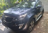Kia Sportage Full option 2011