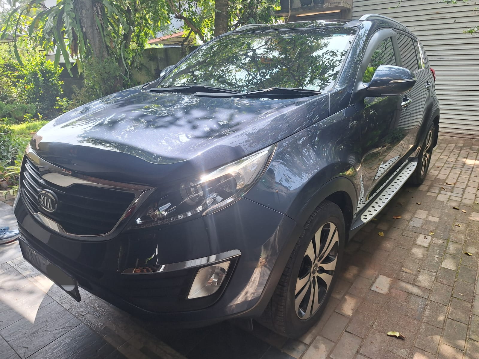 Kia Sportage Full option 2011