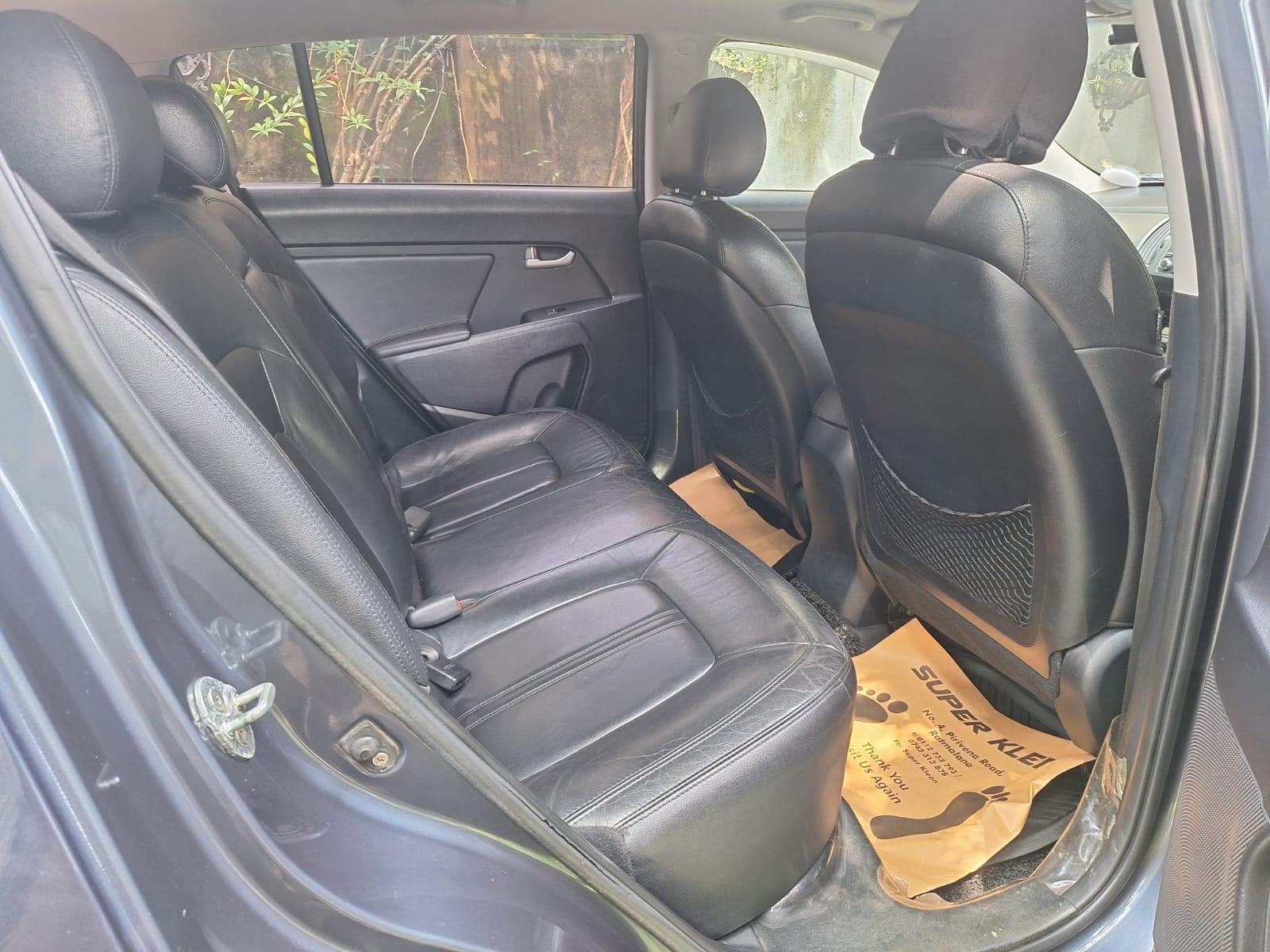 Kia Sportage Full option 2011