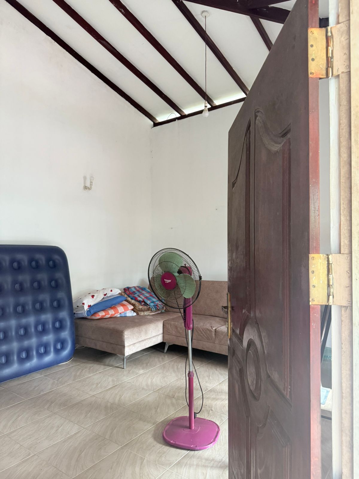 Single Story House for Sale – Meepe