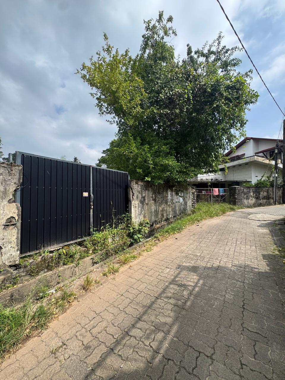 Prime Residential Land for Sale in Rajagiriya – Hikgawatta Road