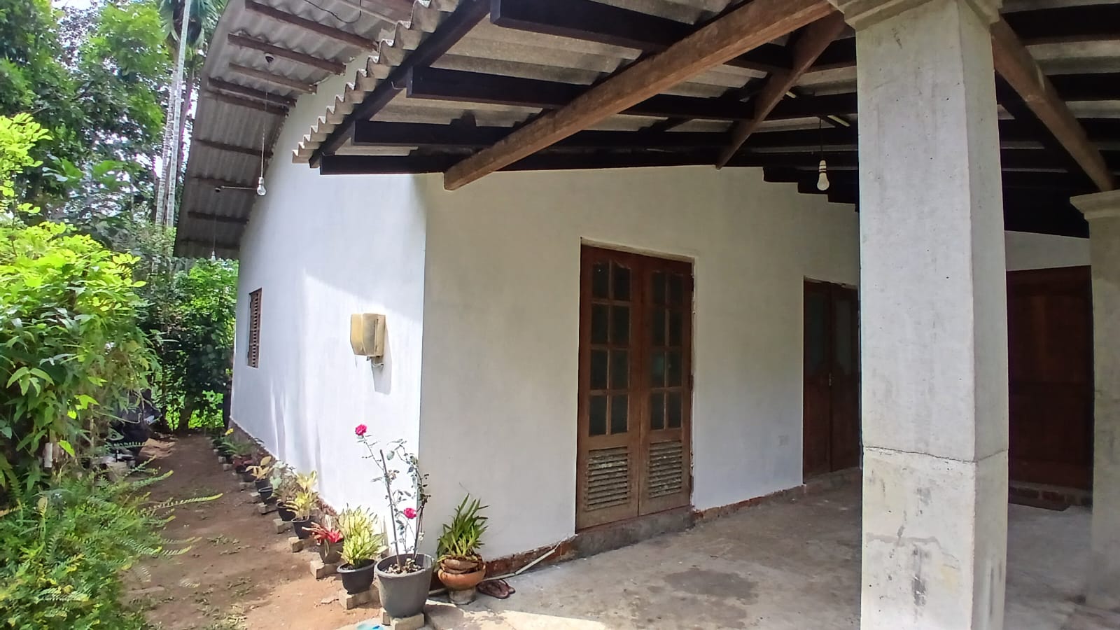 Single Story House for Sale in Weliweriya