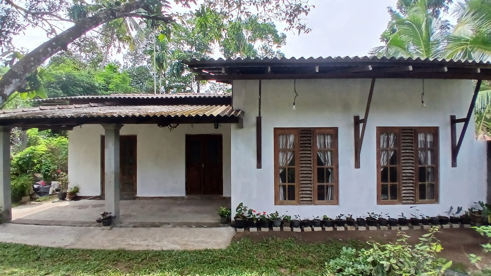 Single Story House for Sale in Weliweriya