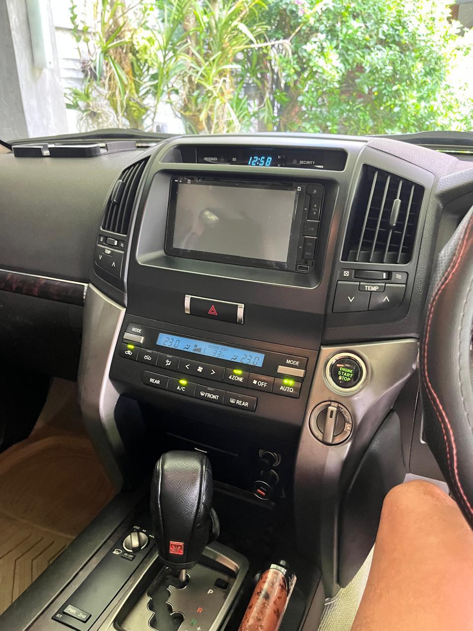 Toyota Land Cruiser Sahara Beige 2012