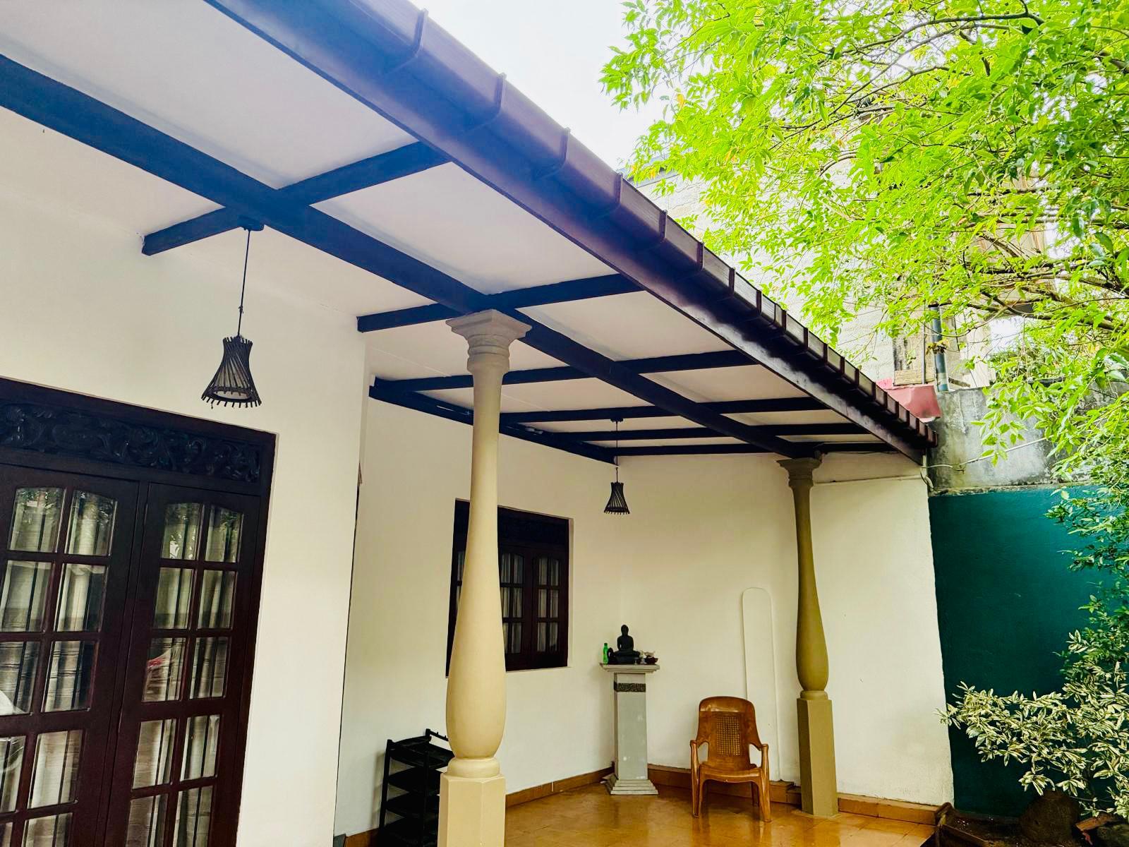 A Beautiful House Near Pannipitiya Dharmapala College