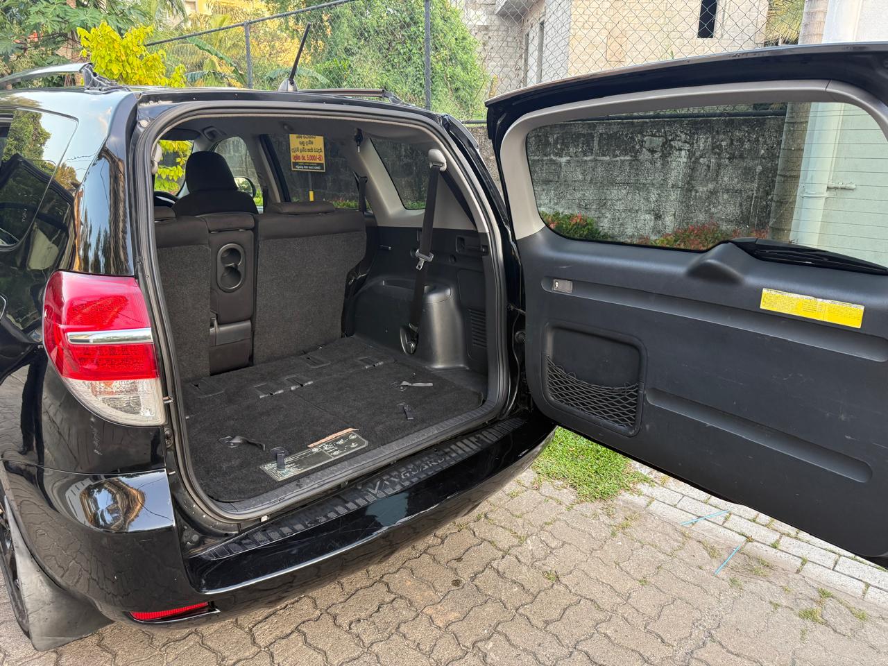 Toyota Vanguard 2012