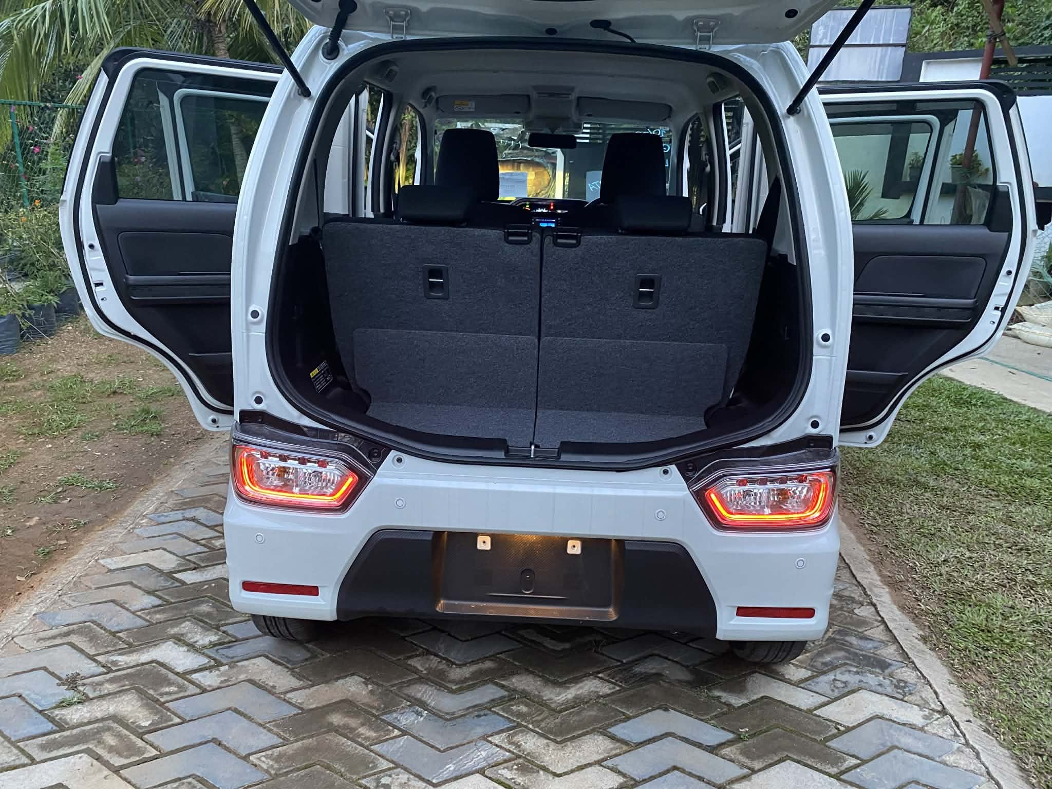 Suzuki Wagon R ZX Custom Z 2023