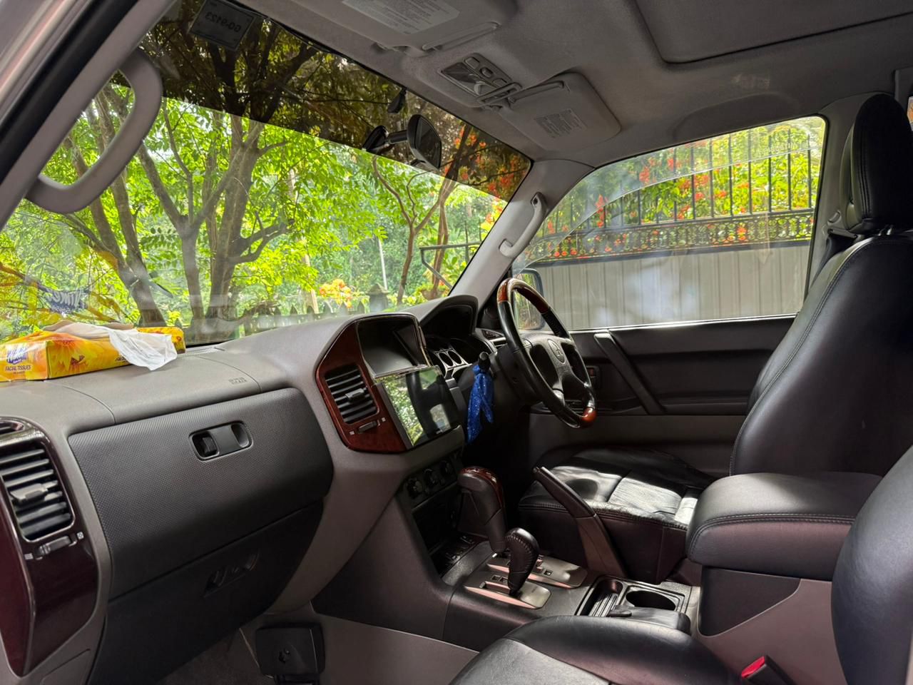 Mitsubishi Montero 2002