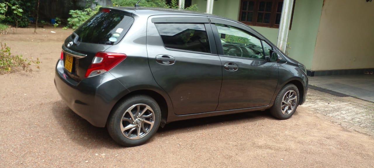 Toyota Vitz 2016