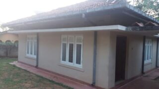 fitted-2025-12-18T125246.772