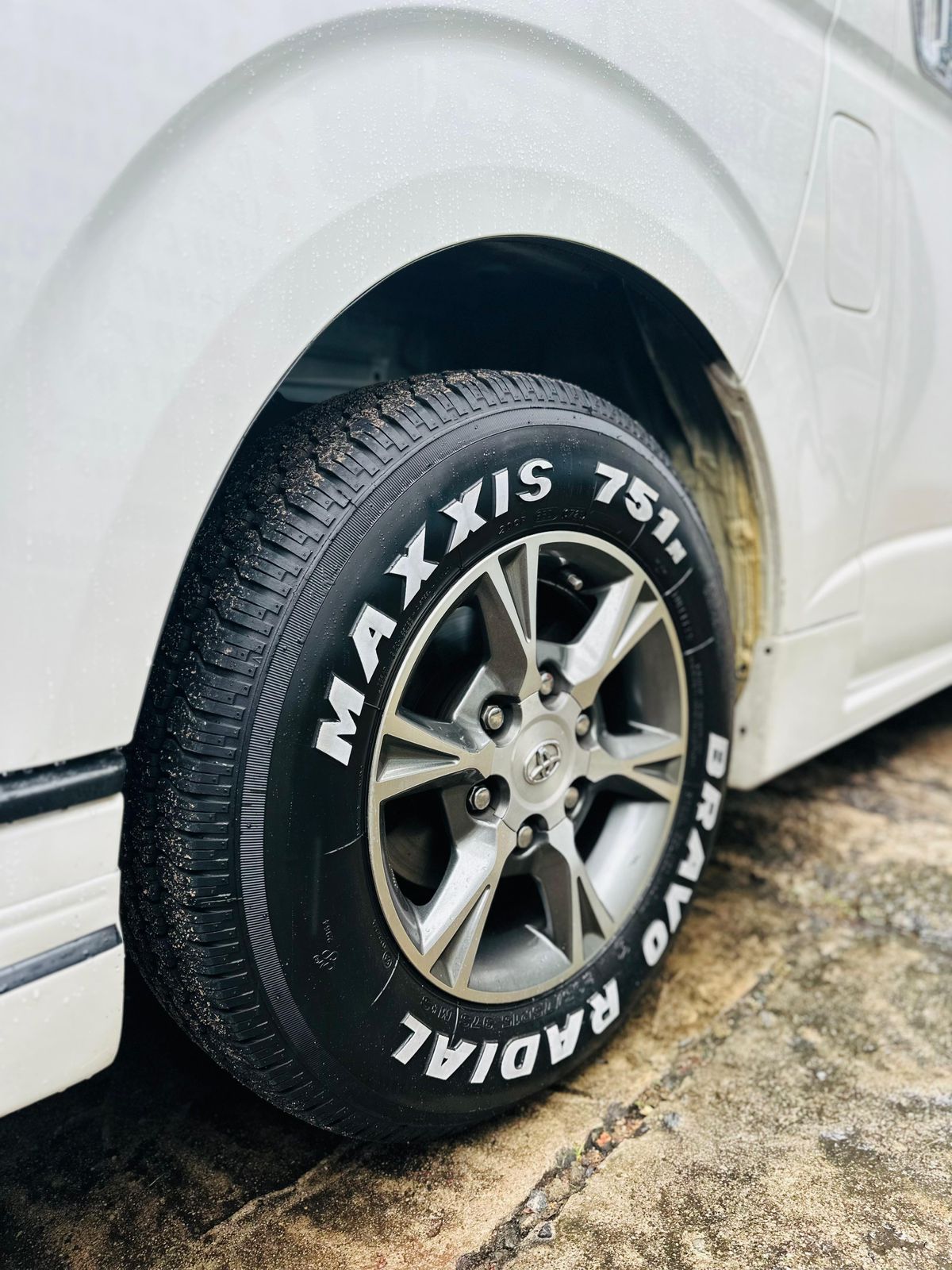 Toyota KDH TRH Super GL 2015