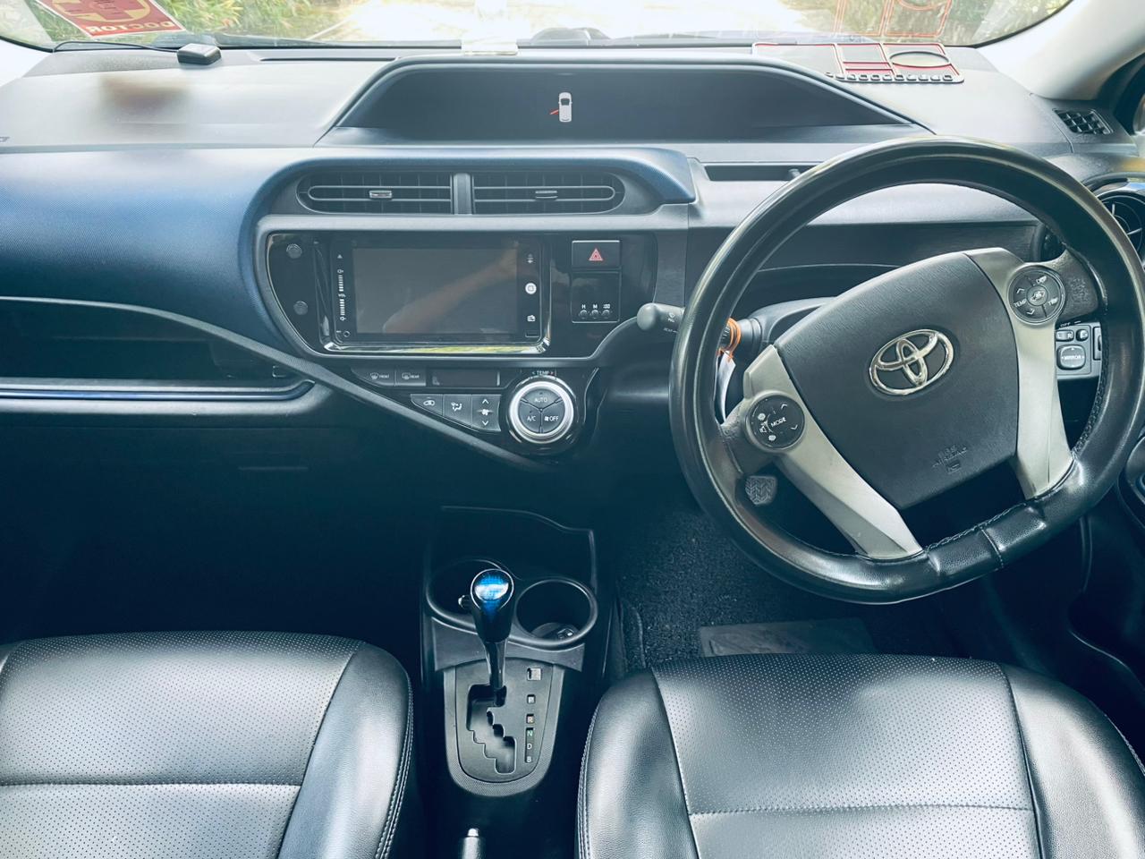 Toyota Aqua X Grade 2015