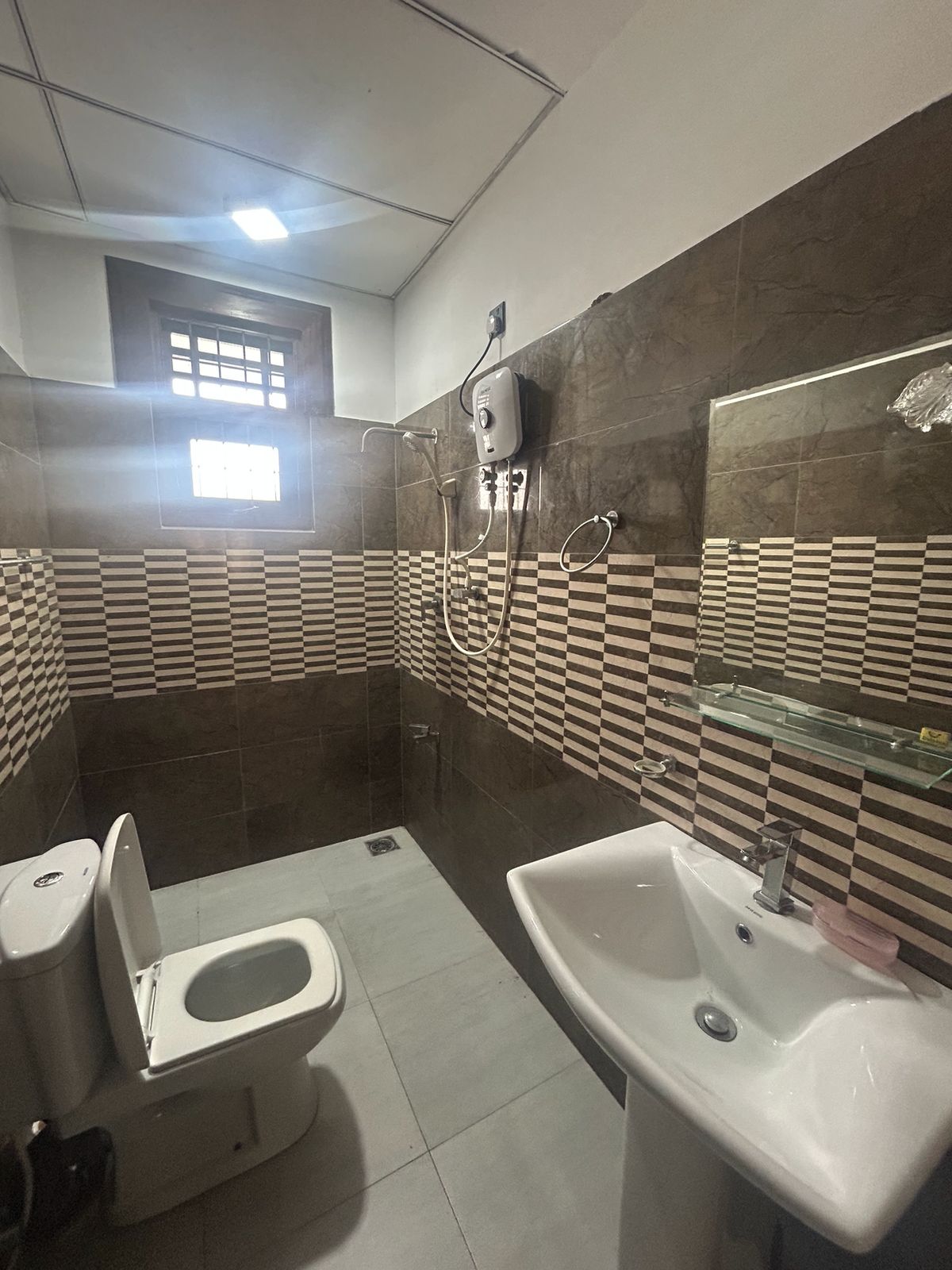 House For Sale In Athurugiriya