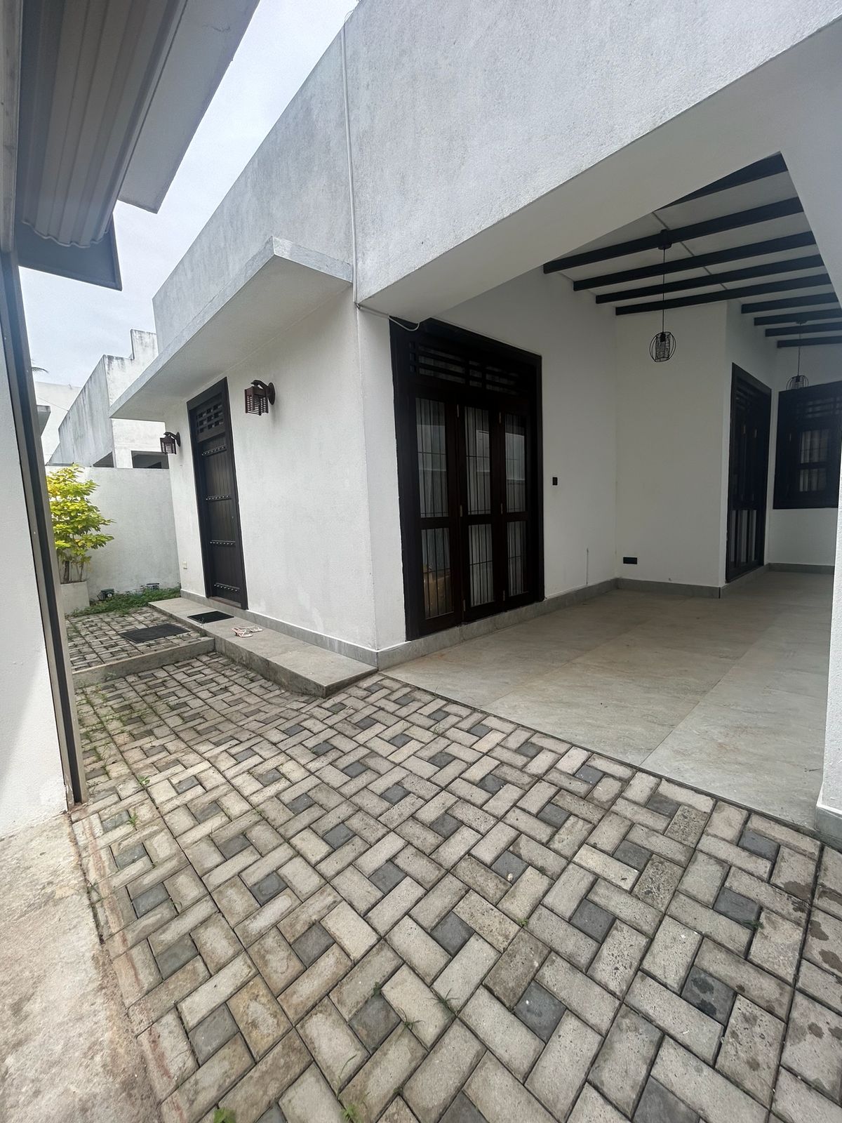 House For Sale In Athurugiriya