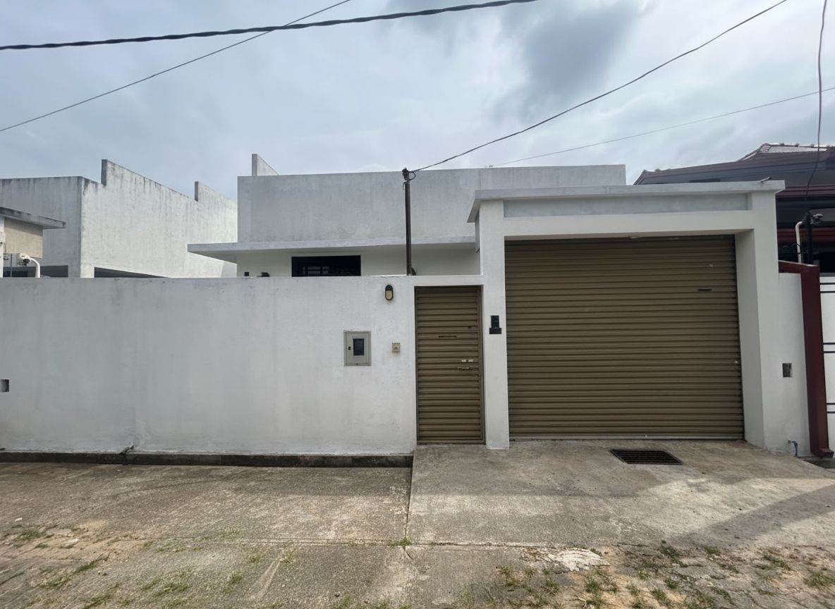 House For Sale In Athurugiriya