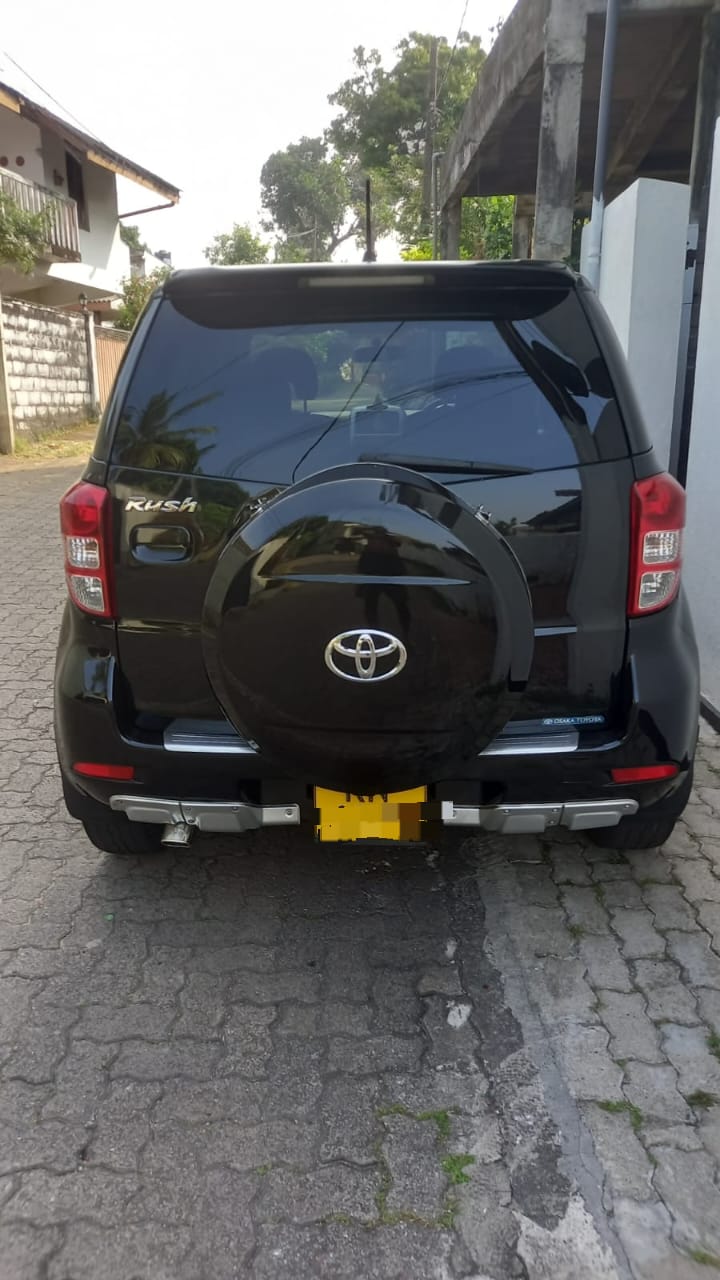 Toyota Rush 2008