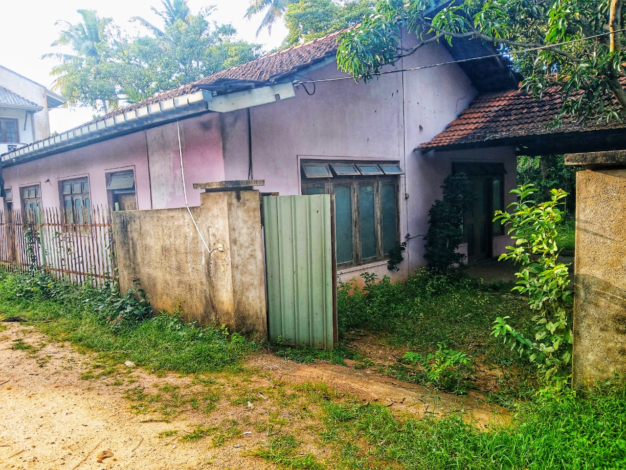 23 Perches Land with House Near Kurunegala Town
