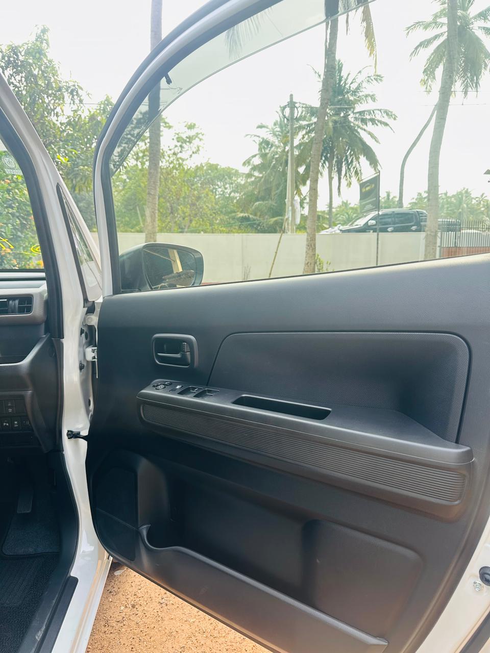 Suzuki Wagon R FX 2024