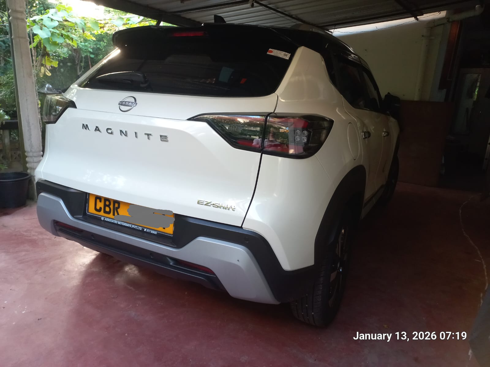 Nissan Magnite ACCENTA AMT – 2025