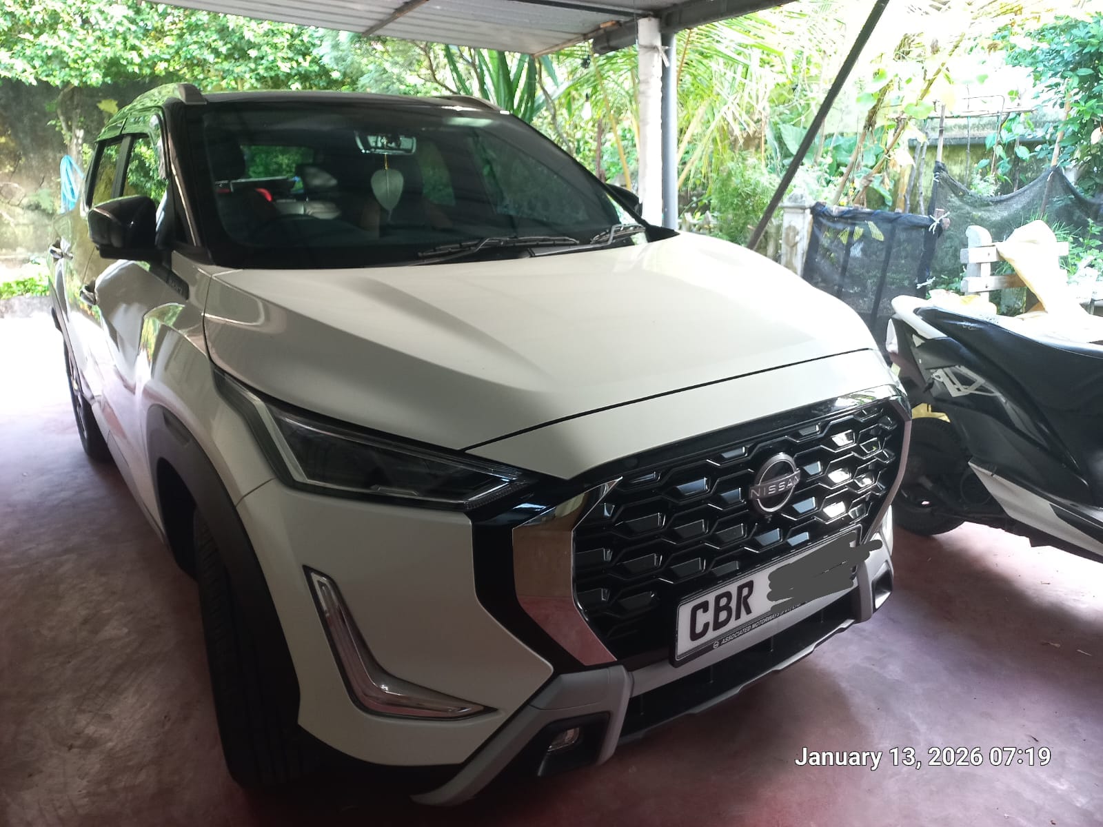 Nissan Magnite ACCENTA AMT – 2025