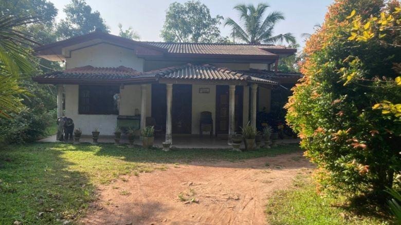 House for Sale in Gampaha, Miriswatta
