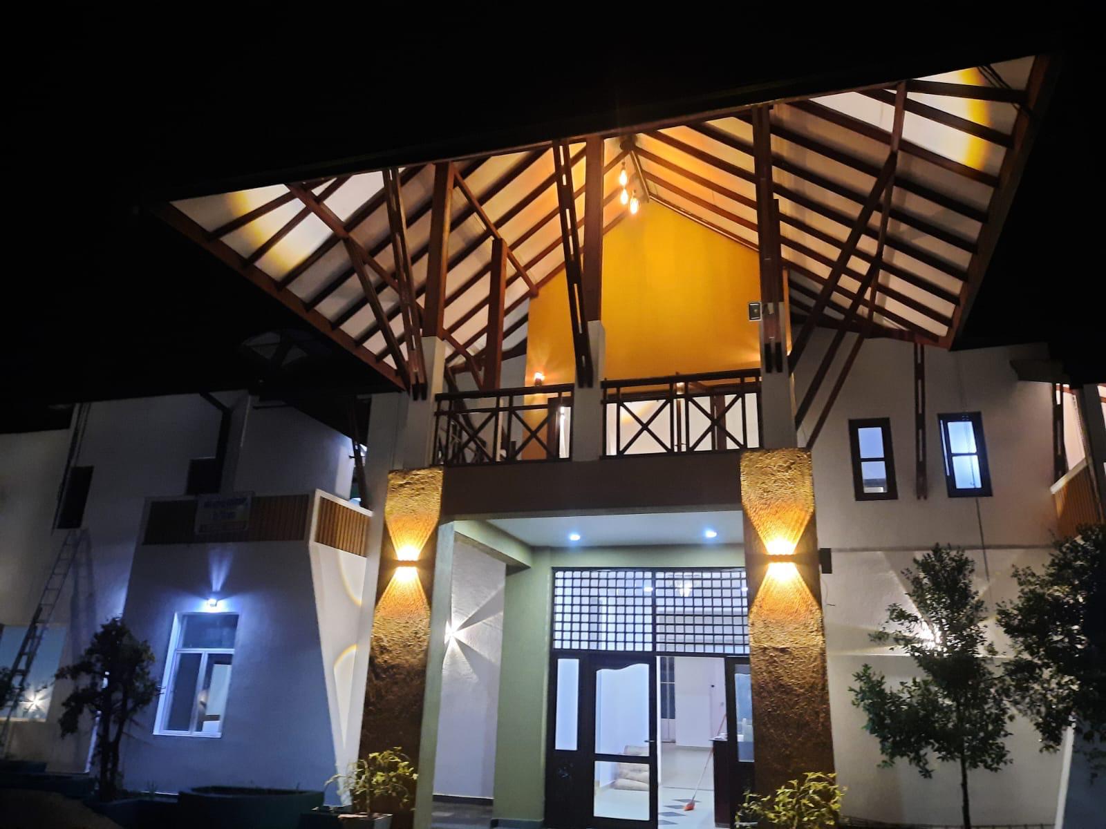 Building For Rent  Yatiyantota