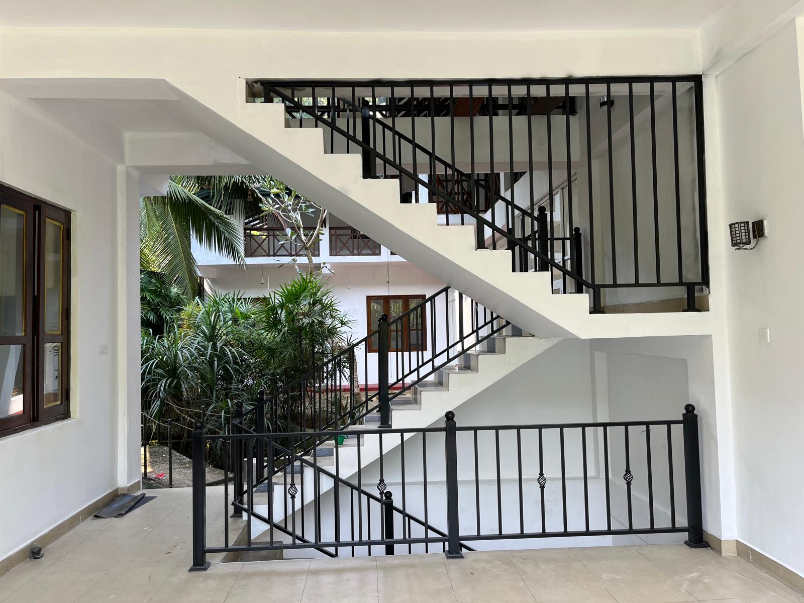 Building For Rent  Yatiyantota