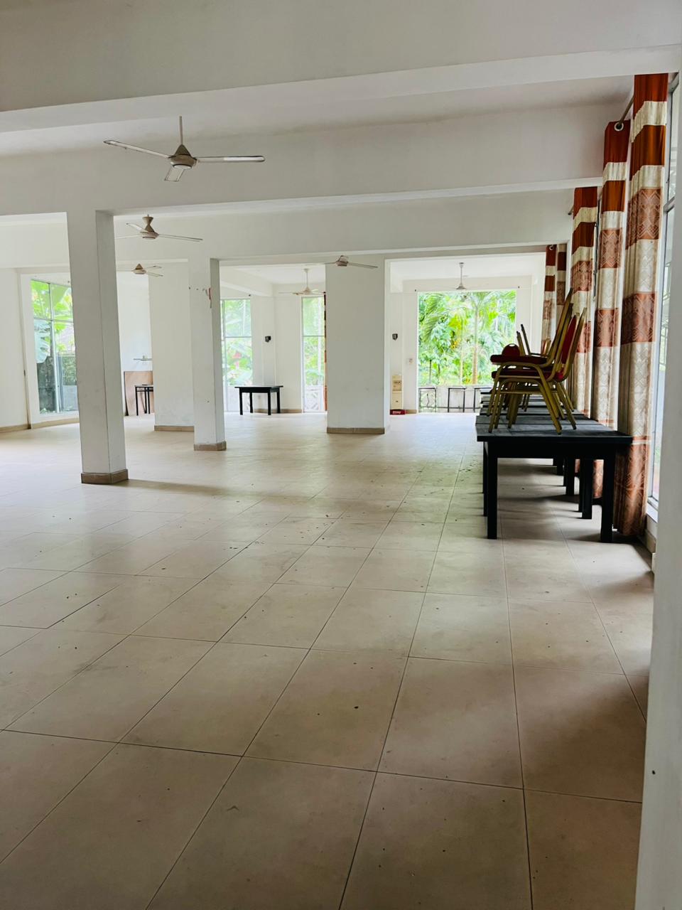 Building For Rent  Yatiyantota