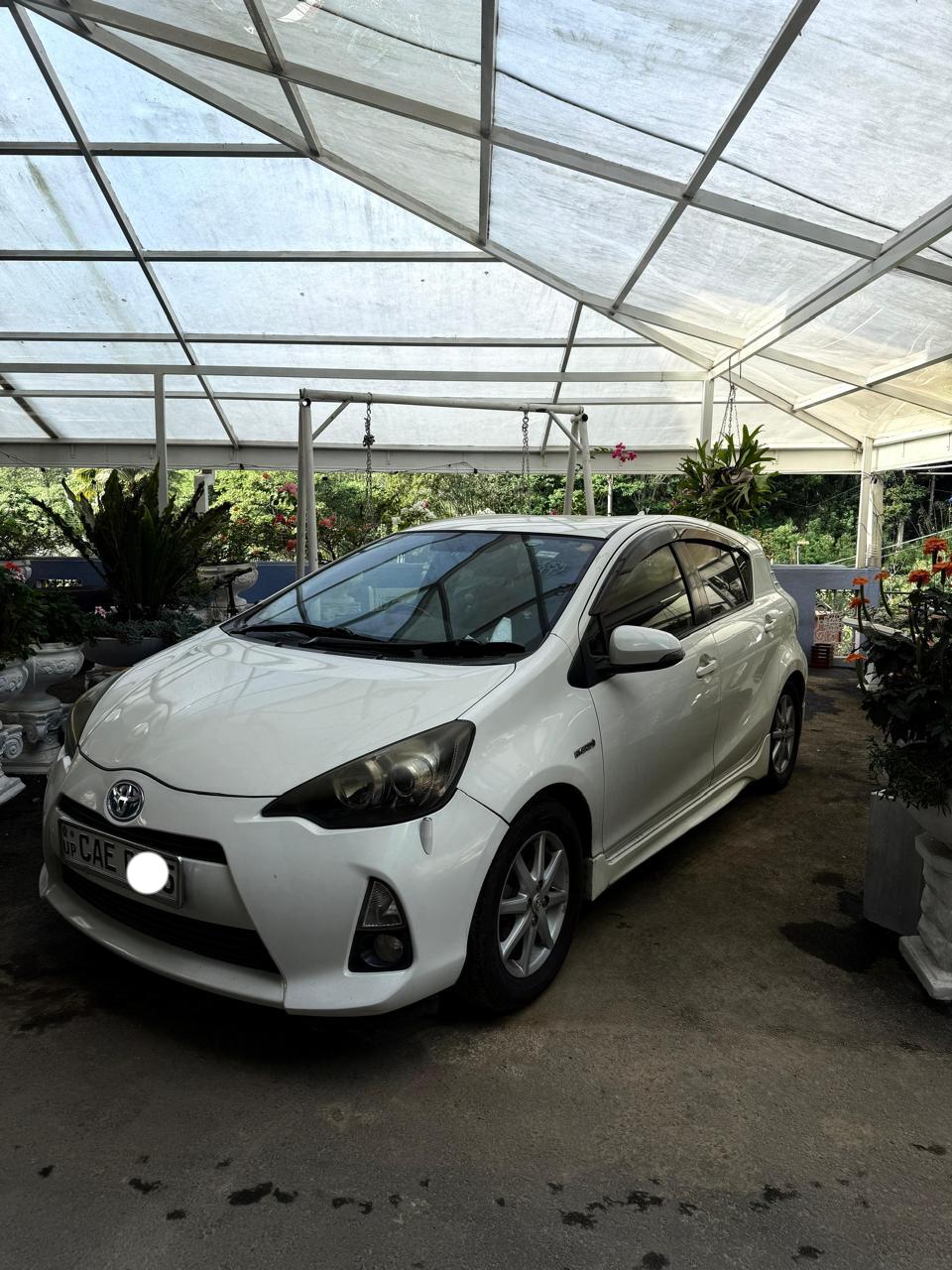 Toyota Aqua G grade 2013