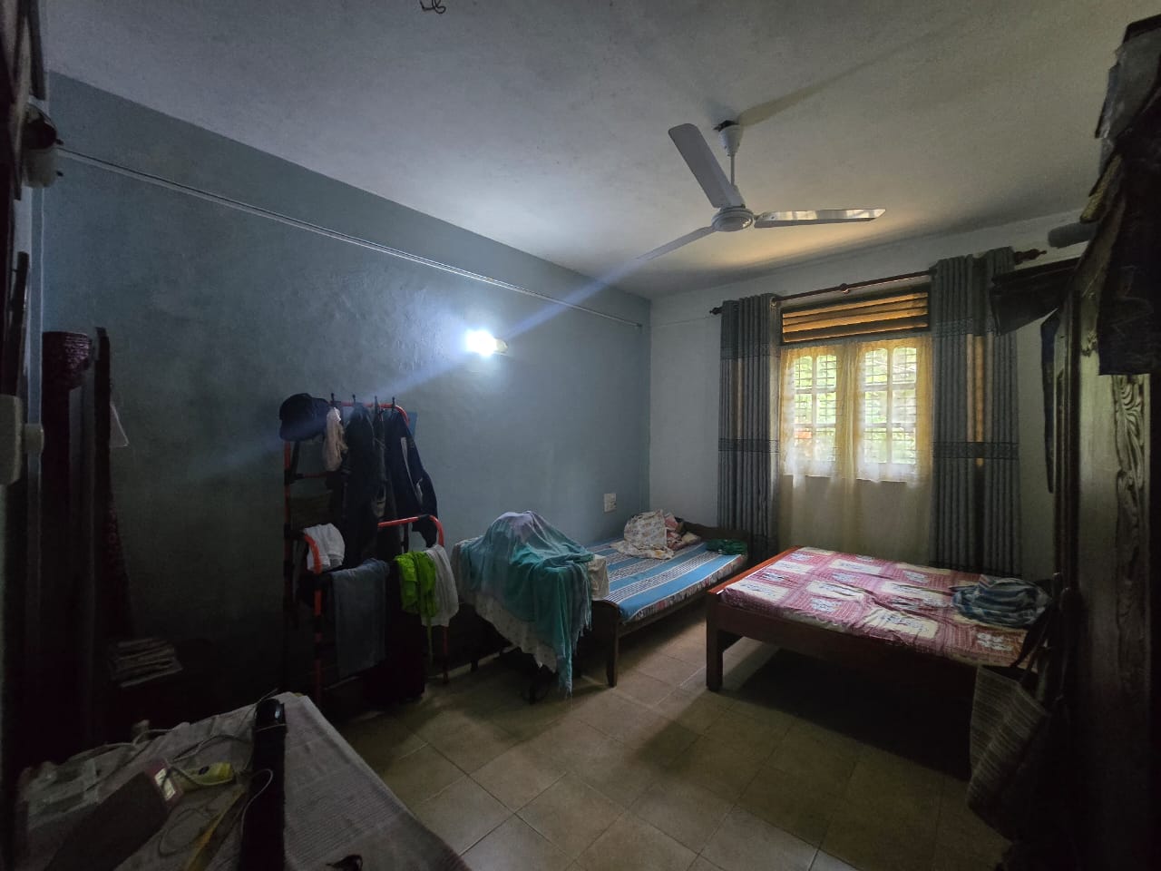 දෙමහල් නිවස සහිත ඉඩමක් විකිණීමට කිතුල්ගල