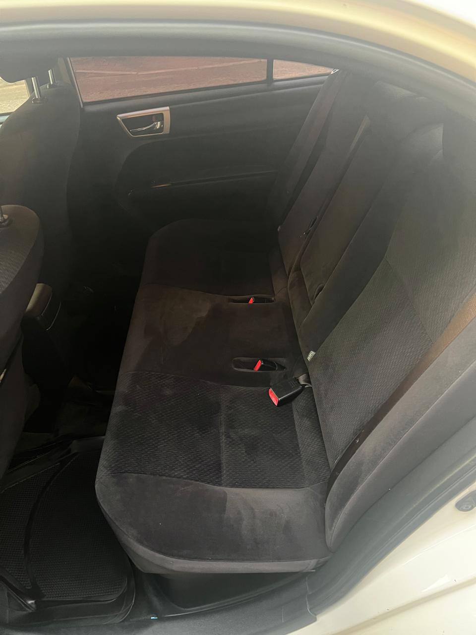 Toyota Axio Hybrid G Grade – 2014