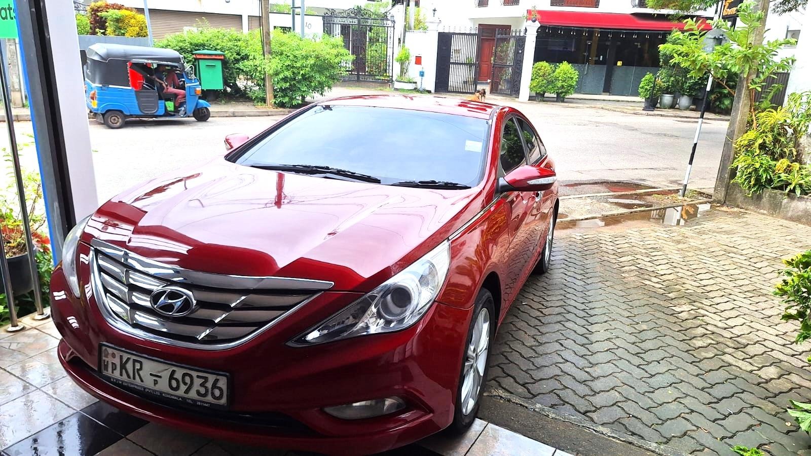 Hyundai Sonata 2011