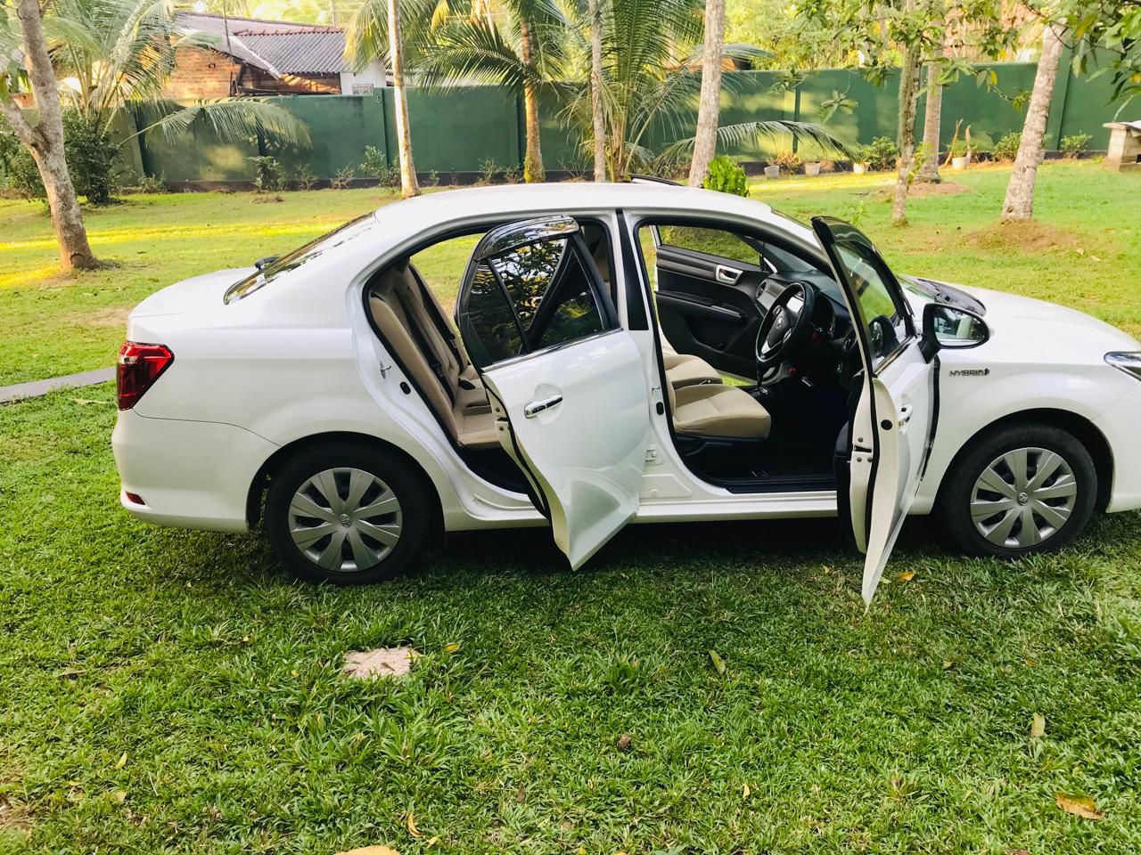 Toyota Axio G Grade 2015