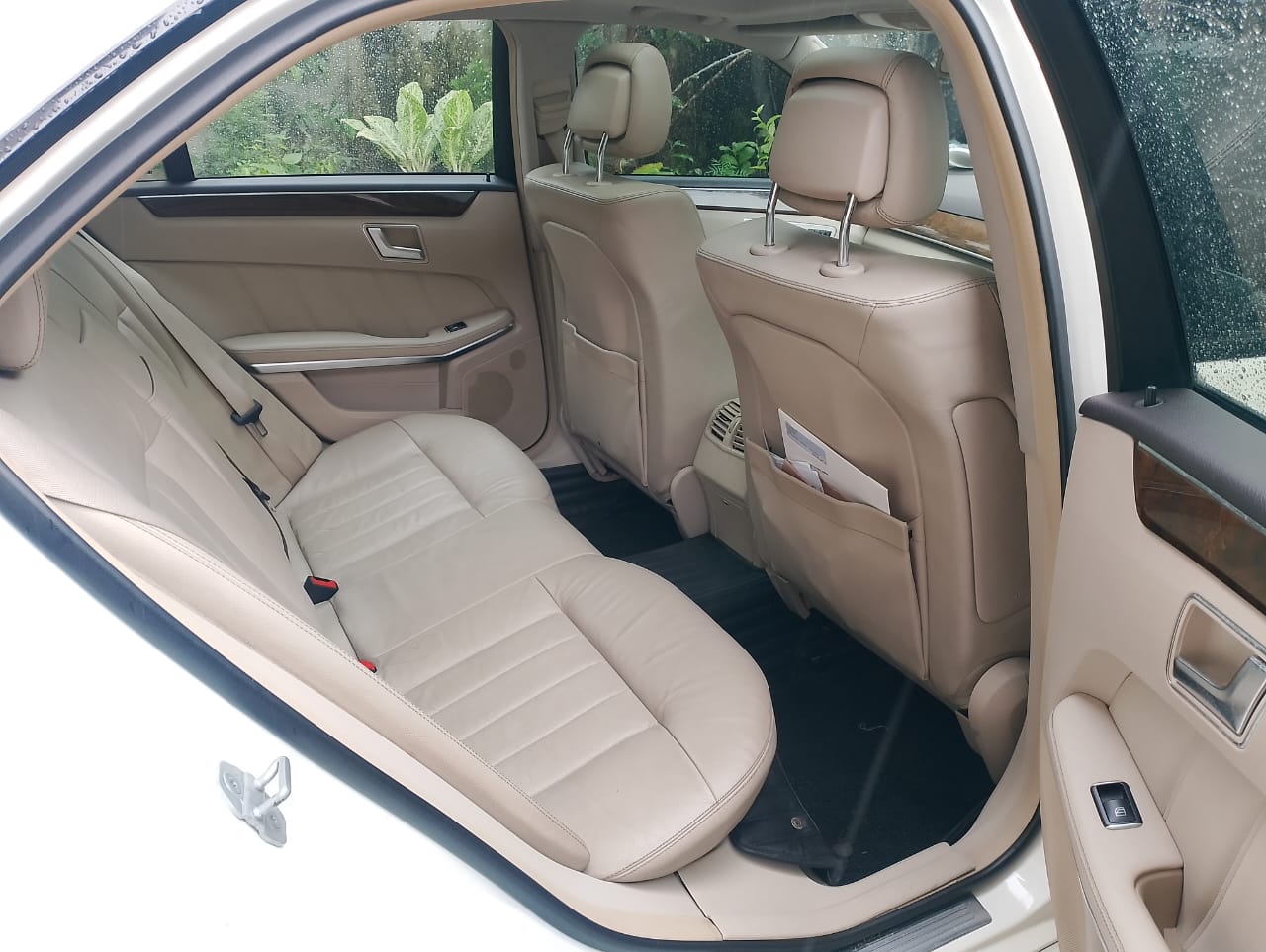 Mercedes Benz E300 Blue Tech Hybrid 2015