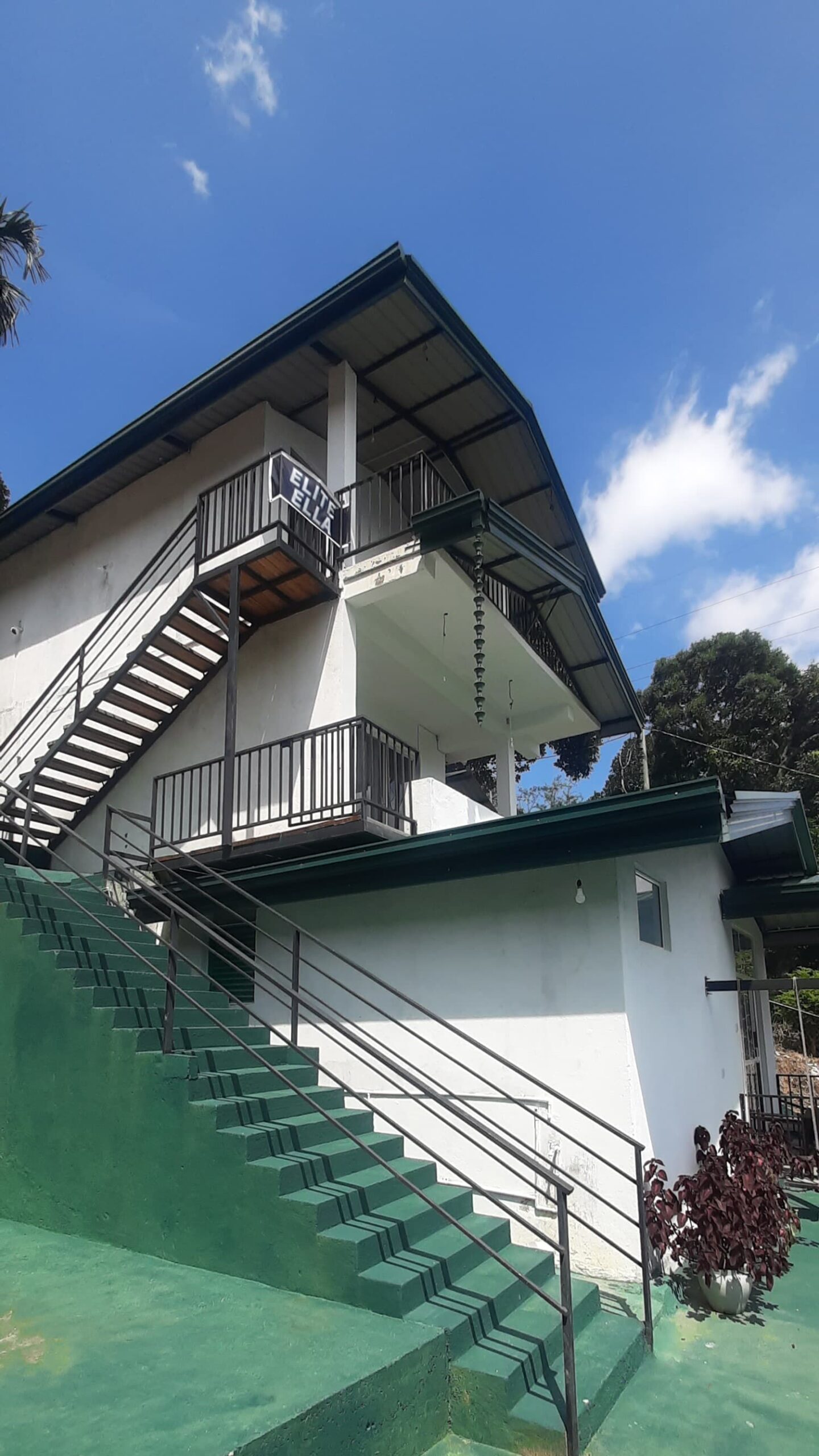 Hotel for Sale in Ella