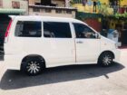 Toyota Noah 2006