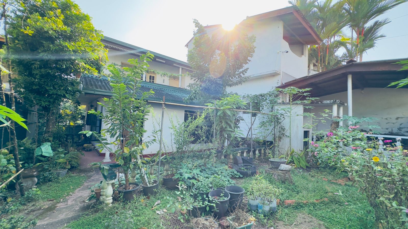4 Bedrooms Single Story old House for Sale – Homagama