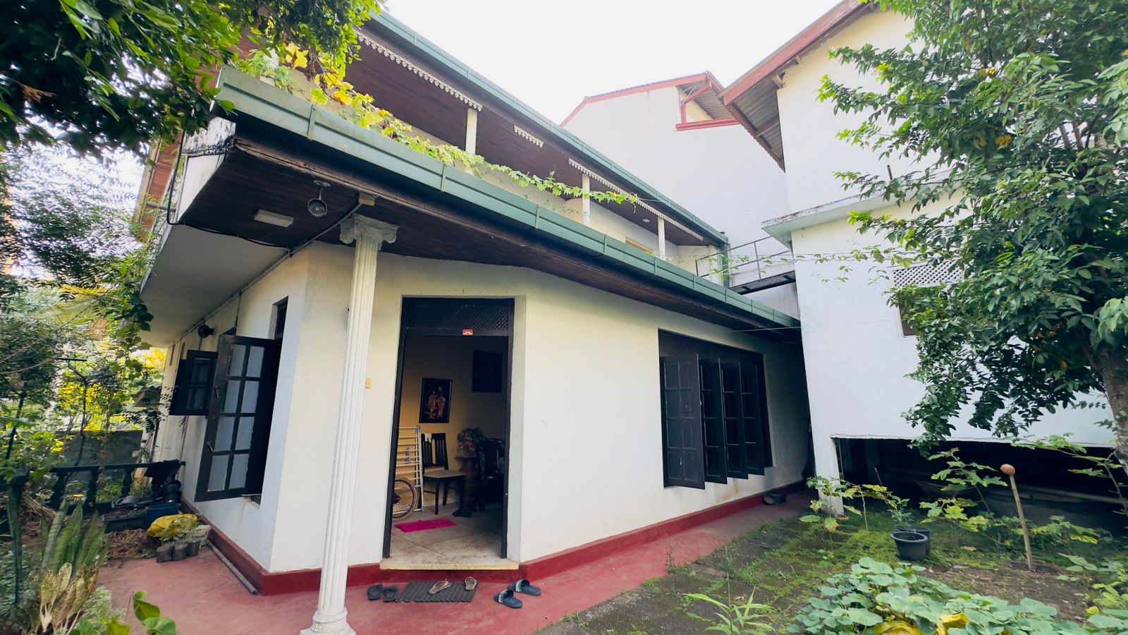 4 Bedrooms Single Story old House for Sale – Homagama
